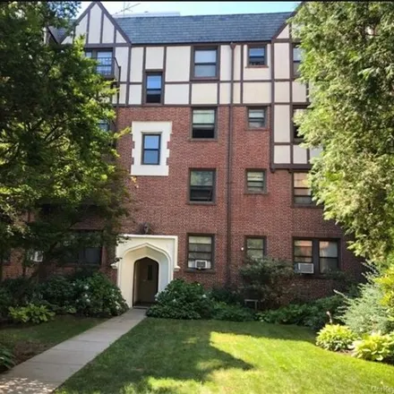 Buy this 1 bed condo on 5 Greenridge Avenue in City of White Plains, NY 10605