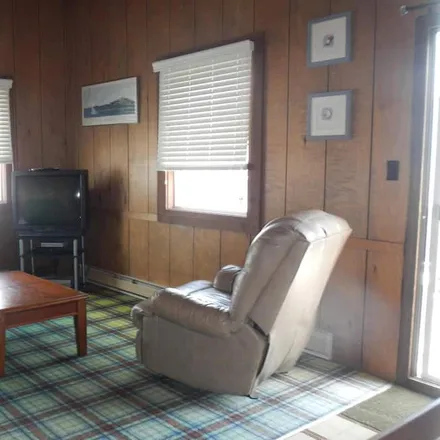 Rent this 2 bed house on York County in Maine, USA