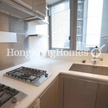 Image 8 - China, Hong Kong, Hong Kong Island, Ap Lei Chau, Ap Lei Chau Praya Road, Tower 5 - Apartment for rent