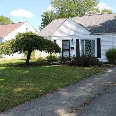 Buy this 3 bed house on 732 Wesley Drive in Berea, OH 44017