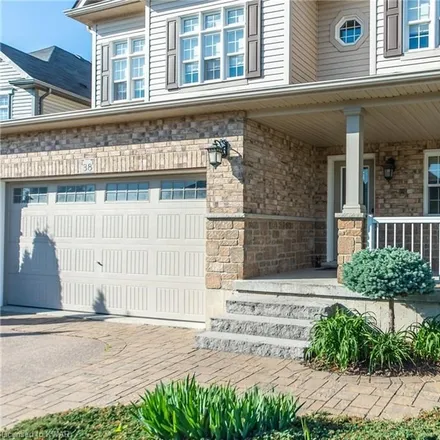 Image 3 - 39 Parkvale Drive, Kitchener, ON N2R 0A4, Canada - Townhouse for rent