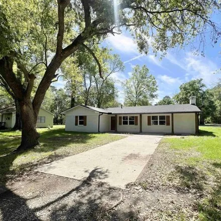 Buy this 3 bed house on 1102 North Tannahill Street in Vidor, TX 77662
