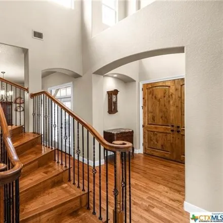Image 2 - 754 Mission Trail, Village Royal, New Braunfels, TX 78130, USA - House for sale