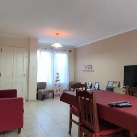 Buy this 3 bed house on José Betinotti 3281 in Poeta Lugones, Cordoba