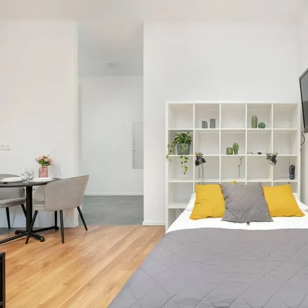Rent this studio apartment on Vape Club Poland in Głogowska 65, 60-739 Poznan