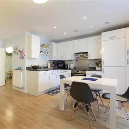 Image 3 - 2A Latchmere Street, London, SW11 5AA, United Kingdom - Apartment for sale