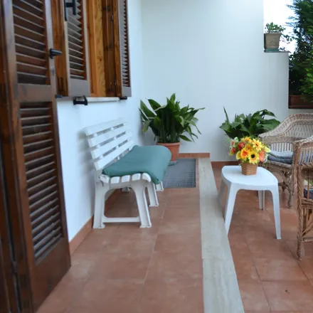 Image 3 - unnamed road, 73026 Torre dell'Orso LE, Italy - House for rent