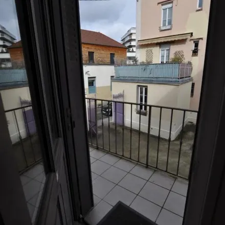 Image 3 - Place de l'Obélisque, 71100 Chalon-sur-Saône, France - Apartment for rent