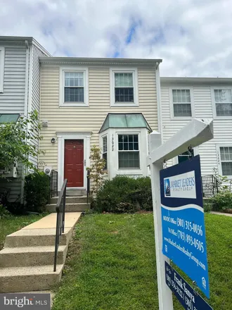 Buy this 2 bed condo on 13622 Ambassador Drive in Germantown, MD 20874