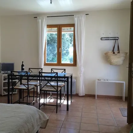 Rent this 3 bed house on Impasse Tinland in 30190 Garrigues-Sainte-Eulalie, France