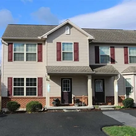 Rent this 3 bed townhouse on 6421 Creekbend Drive in Hampden Township, PA 17050