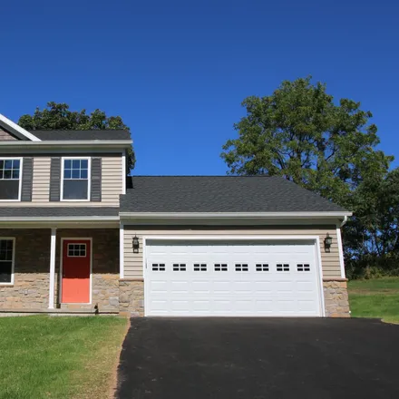 Buy this 3 bed house on 211 Lawn Road in Campbelltown, South Londonderry Township