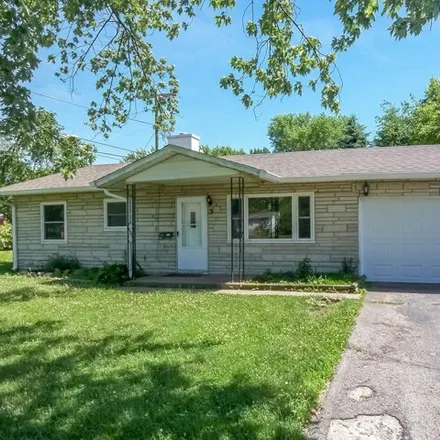 Rent this 3 bed house on 3 Parkview Drive in New Whiteland, IN 46184