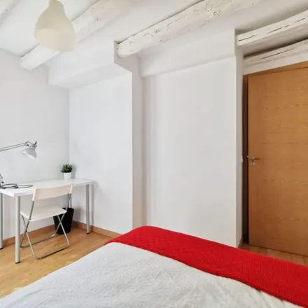 Image 4 - Madrid, Calle de Santa Catalina, 6, 28014 Madrid - Room for rent