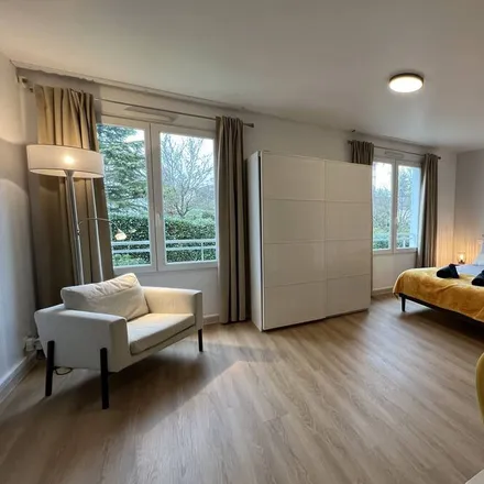Rent this 2 bed apartment on 01220 Divonne-les-Bains