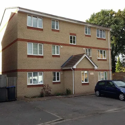 Image 2 - 11 Pinewood Park, Runnymede, KT15 3BS, United Kingdom - Apartment for rent