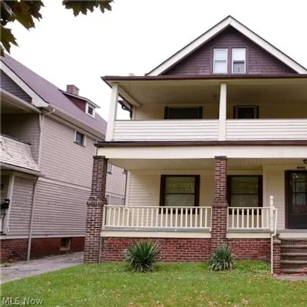 Buy this 6 bed house on 1695 Glenmont Rd in Cleveland Heights, Ohio