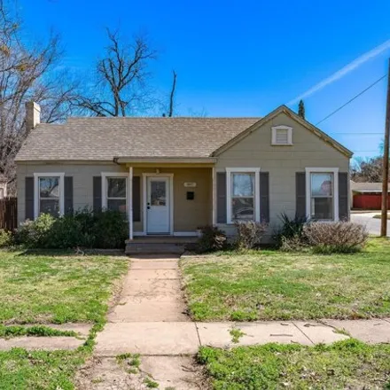 Buy this 3 bed house on 2474 South 9th Street in Abilene, TX 79605