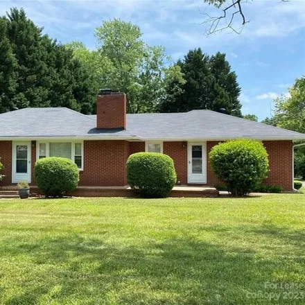 Rent this 3 bed house on 374 Stowe Road in Belmont, NC 28012