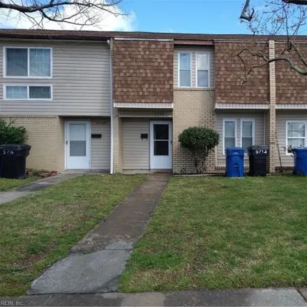 Rent this 3 bed townhouse on 5728 Morningside Court in Arrowhead, Virginia Beach