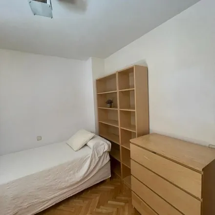 Image 5 - Madrid, Rodilla, Carril bici Pasillo Verde, 51, 28005 Madrid - Apartment for rent