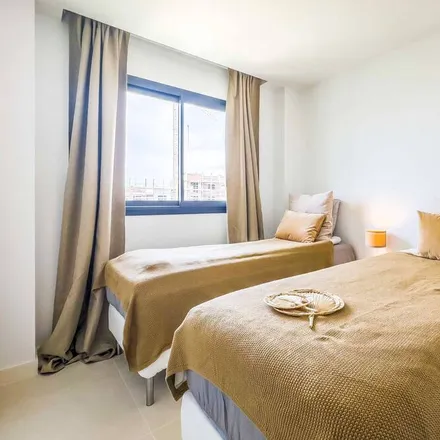 Rent this 2 bed apartment on Calle Joseíto de Málaga in 29006 Málaga, Spain
