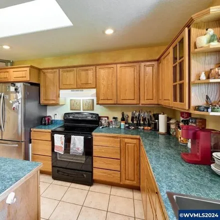 Image 5 - 8175 Buena Vista Rd, Independence, Oregon, 97351 - House for sale