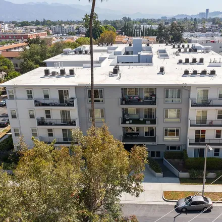 Image 3 - 4901 Bellflower Avenue, Los Angeles, CA 91601, USA - Condo for sale