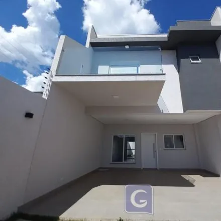 Buy this 3 bed house on Avenida Brasil in Pacaembú, Cascavel - PR