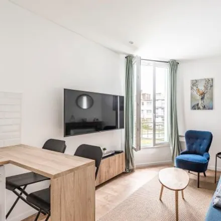 Image 8 - 128 Avenue de la République, 92400 Courbevoie, France - Apartment for rent