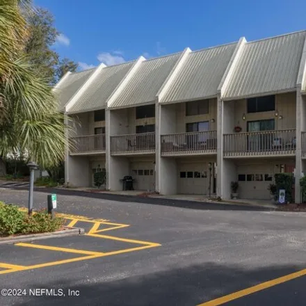 Buy this 3 bed condo on Green Papaya Thai & Sushi cuisine in Cherokee Street, Saint Augustine