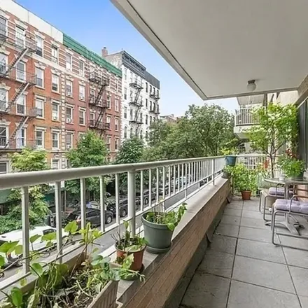 Image 7 - East 11th Street, New York, NY 10009, USA - Apartment for rent