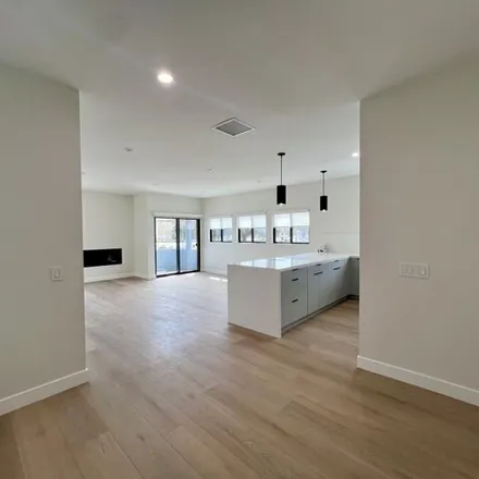 Image 9 - 2076 Canal Street, Los Angeles, CA 90291, USA - Condo for rent