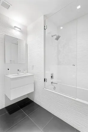 Image 5 - 281 East 7th Street, New York, NY 10009, USA - Condo for sale