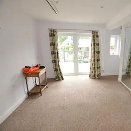Image 7 - Perry Close, Woodhouse Eaves, LE12 8SB, United Kingdom - House for sale