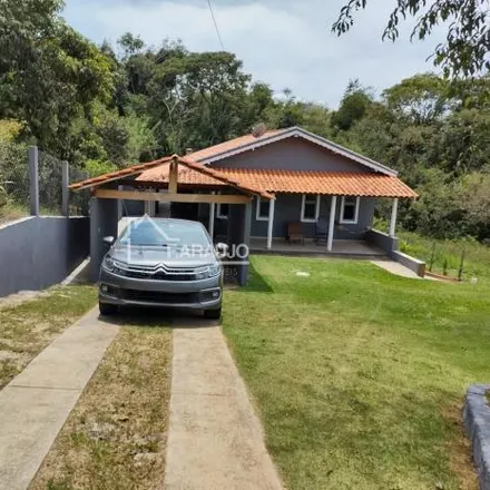 Buy this 3 bed house on Rua Márcio Antônio Andrade in Centro, Iperó - SP
