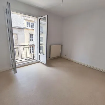 Image 5 - 100 Rue Nationale, 37000 Tours, France - Apartment for rent