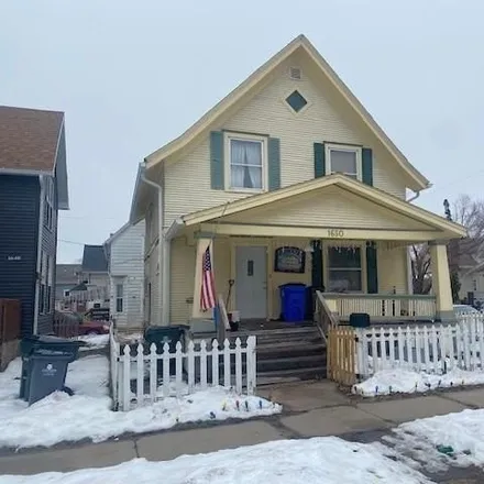 Buy this 3 bed house on 225 17th Street Northeast in Cedar Rapids, IA 52402