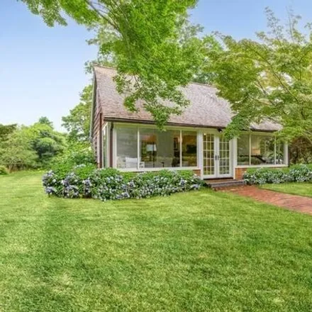 Rent this 3 bed house on 18 Osborne Farm Lane in East Hampton, Suffolk County
