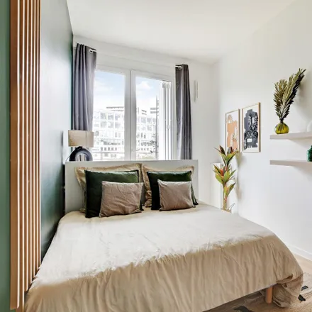 Rent this 6 bed room on Entrepôt Macdonald in Passage Susan Sontag, 75019 Paris