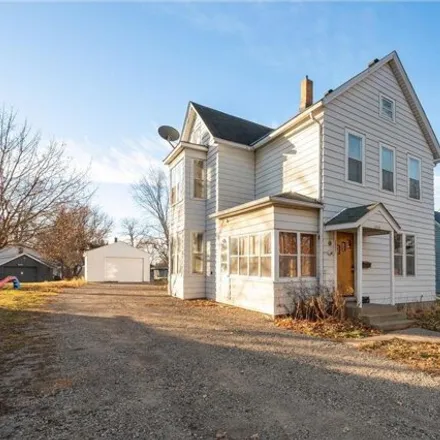 Buy this 4 bed house on 1008 East Lawson Avenue in Saint Paul, MN 55106