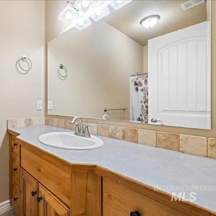 Image 7 - 722 West Arbor Pointe Way, Nampa, ID 83686, USA - House for sale