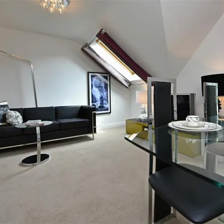 Image 2 - Ruff Lane, Ormskirk, L40 6HA, United Kingdom - Apartment for rent