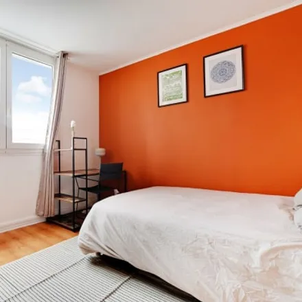 Rent this 1 bed room on 3 Rue du Capitaine Morinet in 94270 Le Kremlin-Bicêtre, France