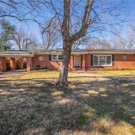 Buy this 3 bed house on 3069 Colcord Avenue in Waco, TX 76707