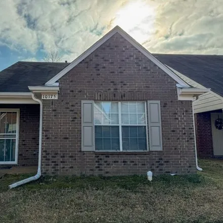 Rent this 3 bed house on 10125 Sterling Ridge Drive in Shelby County, TN 38018