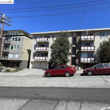 Buy this 1 bed condo on 10 Moss Avenue in Oakland, CA 94610