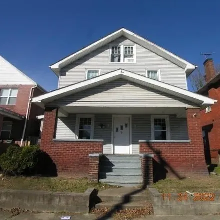 Buy this 4 bed house on 1738 7th Avenue in Huntington, WV 25703