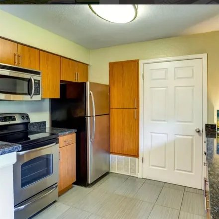 Rent this 1 bed room on 1006 Sunnybrae Boulevard in Hayward Park, San Mateo