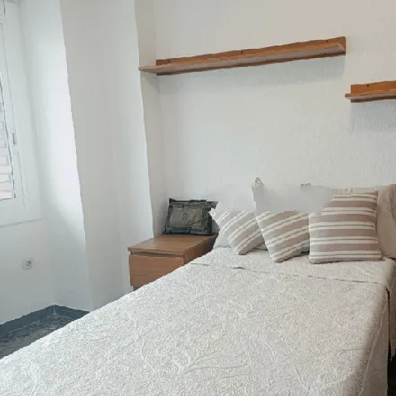 Rent this 4 bed room on Ferreteria La Salut in Passeig de la Salut, 105